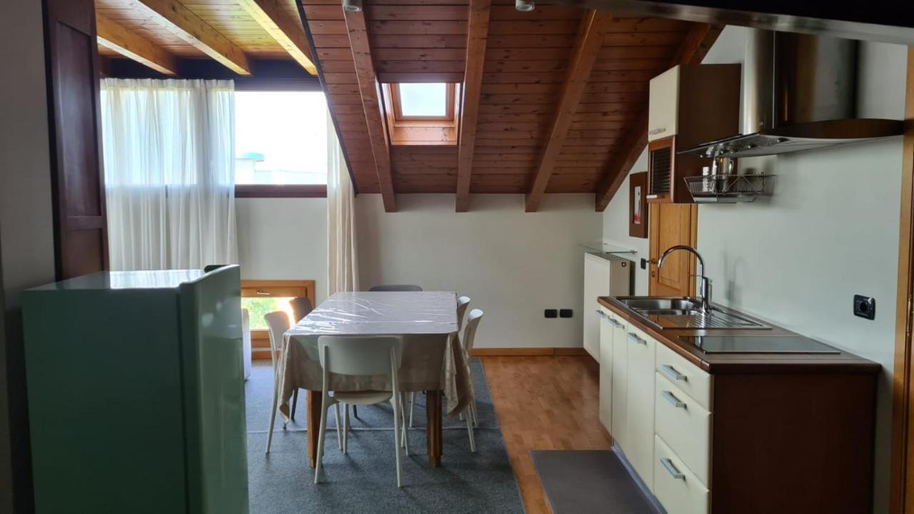 Appartamento Modenese 8 Песк'єра-дель-Гарда Екстер'єр фото